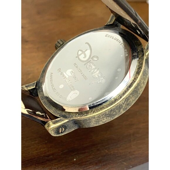 Disney Women's Watch W001876 Minnie Mouse Quartz Silver 38mm Brown Leather Strap - Picture 6 of 13